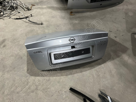 OPEL VECTRA B ÇIKMA BAGAJ