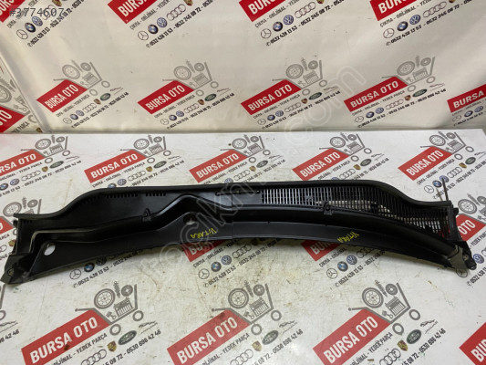SUZUKI VİTARA 2015 ÖN CAM IZGARASI ORJİNAL