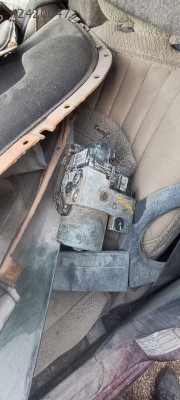 Mitsubishi carisma ABS beyni