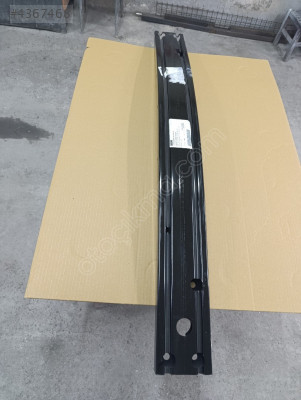 Yeni kasa toyota Corolla cross ön tampon demiri orjinal sıfır