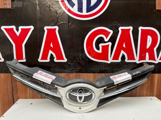 Toyota Auris ön panjur