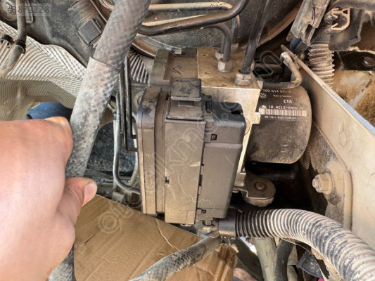 VOLKSWAGEN TRANSPORTER T6 ÇIKMA ORJİNAL ABS BEYNİ 7E0614517B