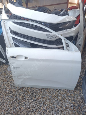 Fiat egea sağ ön kapı