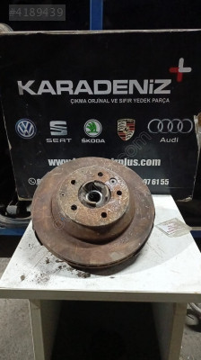 AUDİ Q7 ÇIKMA TAŞIYICI ARKA SAĞ -  7L8505436