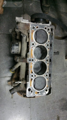 Renault Megane2 1.6-16V benzinli yarım motor 50€