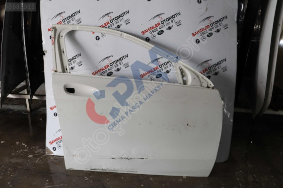 MERCEDES A SERİSİ A180 SAĞ ÖN KAPI