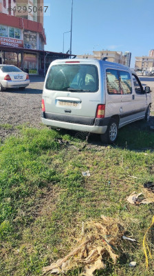 2006 Peho Partner Bagaj Kapaği Dolu