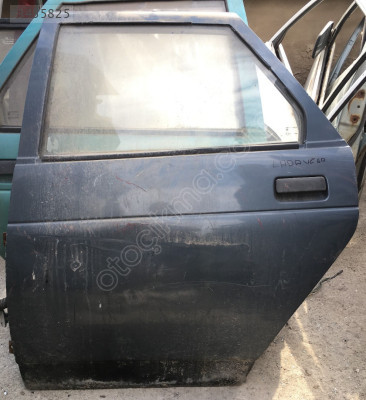Lada Vega Çıkma Sol Arka Kapı