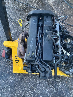 Ford focus 1.8 benzinli motor dolu çıkma orjinal