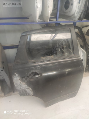 Nissan Qashqai J10 Sağ Arka Kapı - Mil Oto Çıkma Parçaları