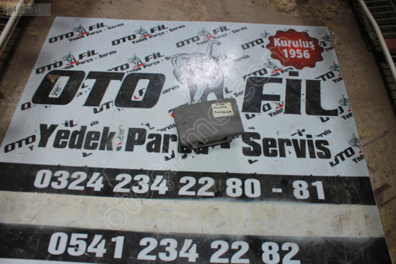 NİSSAN NAVARA BARDAKLIK BAKALİTLER