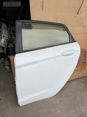 FORD FİESTA SOL ARKA KAPI HATASIZ DOLU