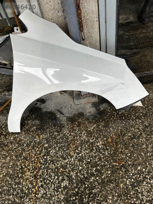 Citroen C4 sağ ön çamurluk