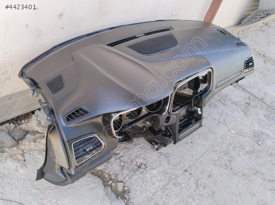 RENAULT MEGANE 4 TORPİDO ÇEVİK OTO ÇIKMA