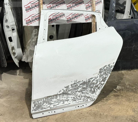 2021/2025 RENAULT CLİO BEYAZ SOL ARKA KAPI ORJINAL