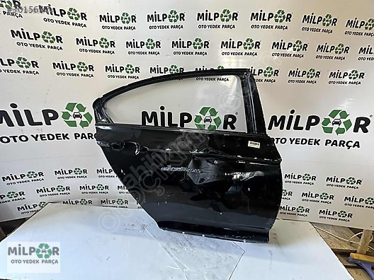 VOLKSWAGEN PASSAT 15/24 SAĞ ARKA KAPI 3G5833056