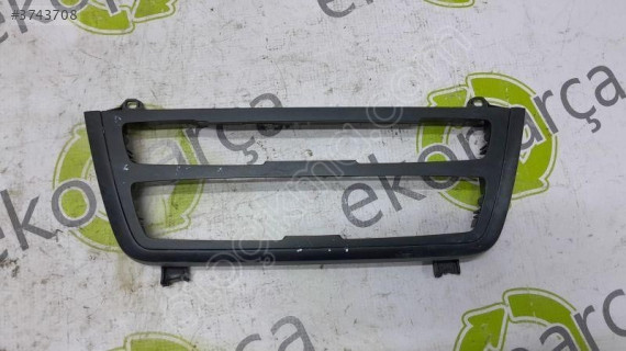 BMW 3 2012 2017 F30 TORPİDO KONTROL DÜĞME ÇERÇEVESİ 9207195
