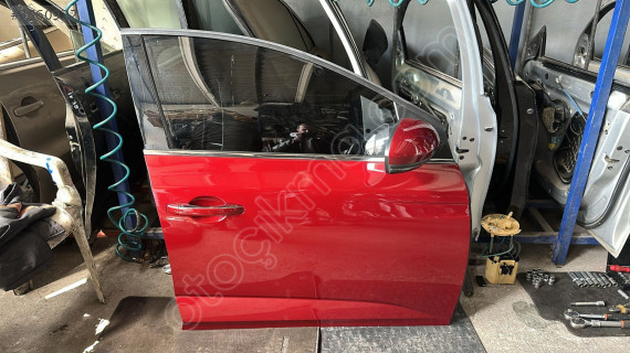 RENAULT MEGANE 4 SAĞ ÖN KAPI DOLU BURSA MG