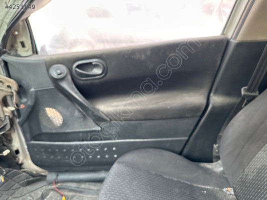Renault megane 2 ıı Sağ ön kapı döşemesi