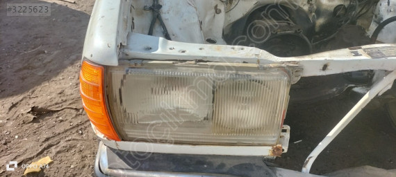 Mercedes w123 sağ far