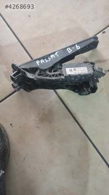 VOLKSWAGEN PASSAT B6 GAZ PEDALI
