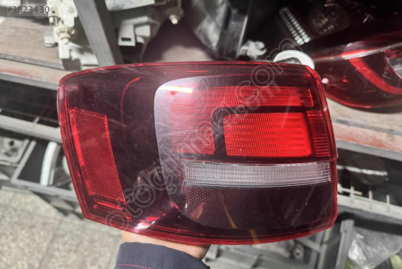 VOLKSWAGEN JETTA SOL STOP ORJİNAL EYUPCAN OTO'DA