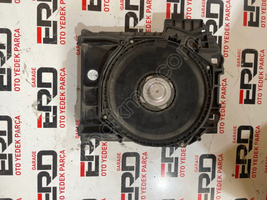 BMW 5 Serisi F10 518D Hoparlör Subwoofer sağ 9195200-02