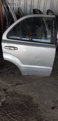 KİA SORENTO SAĞ ARKKA KAPI ÇIKMA ORJJINAL
