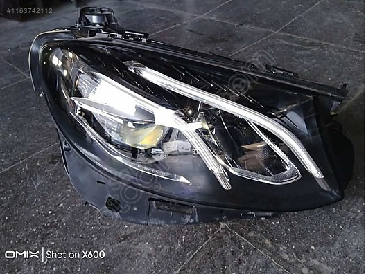 Mercedes W213 kasa sağ far 15.000 TL