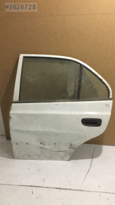 ACCENT SOL ARKA KAPI