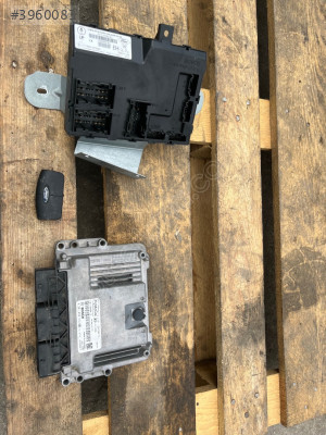 FORD FİESTA BEYİN SET