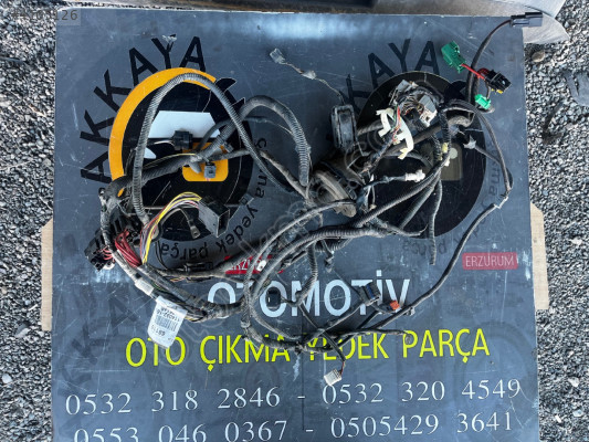 403889614R Clio 4 Motor içi Elektrik Tesisatı Çıkma Orjinal