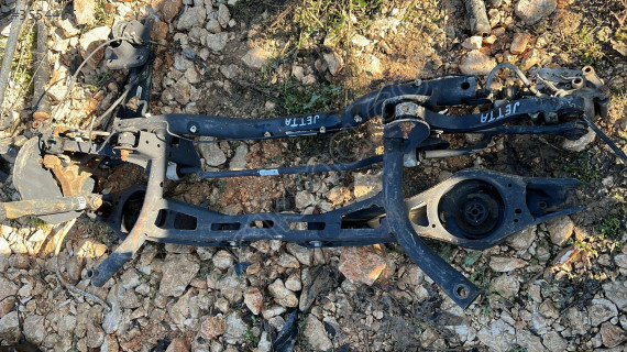 Bursa'da Çevik Oto'dan VW Jetta Orjinal Çıkma Arka Dingil