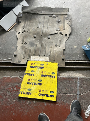 Land Rover evuge discoverye motur aıt bakalit