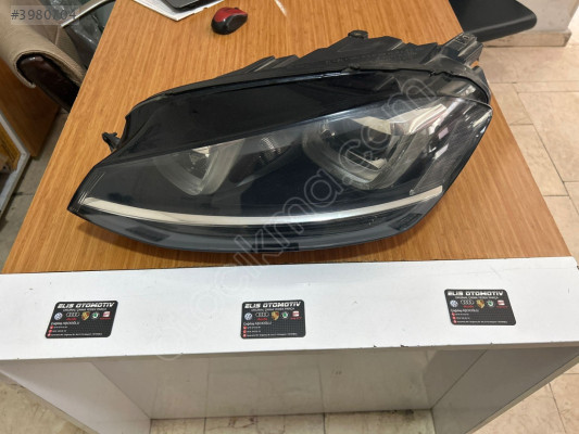 VW Golf 7 Modeli İçin Sol Ön Far Çıkma Parça