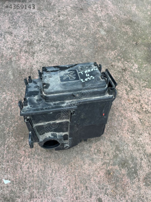 2023 trafic 2.0 otomatik sigorta kutusu