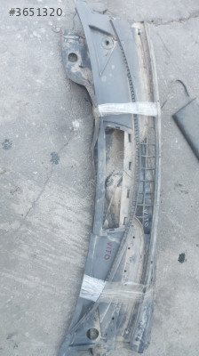 MERCEDES VİTO ÖN CAM IZGARASI CIKMA