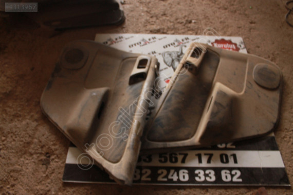 TOYOTA CARİNA 1998 ÖN SAĞ SOL KAPI DÖŞEME