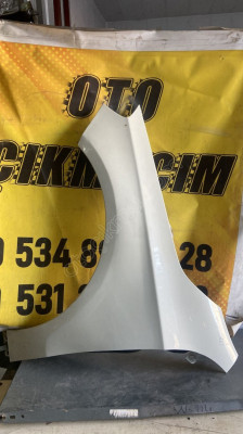Mercedes w176 sol ön çamurluk