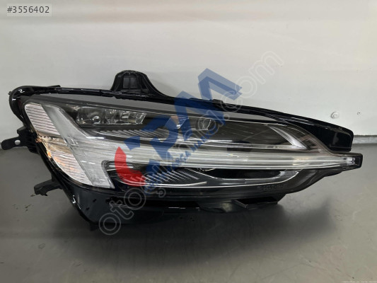 2022 2023 VOLVO S60 SAĞ ÖN FAR 32404670