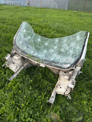 COURİER SAĞ SOL ÖN ŞASİ ORJİNAL ÇIKMA PARÇA