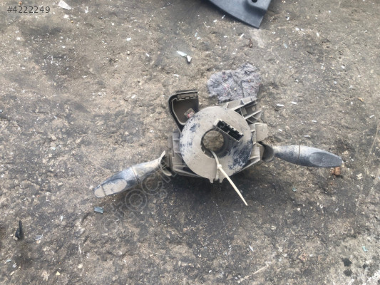 FORD FOCUS 1 HATCBEG SİNYAL KOLU