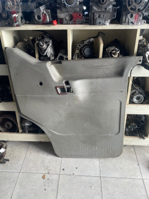 Volkswagen T4 sağ ön kapı döşemesi