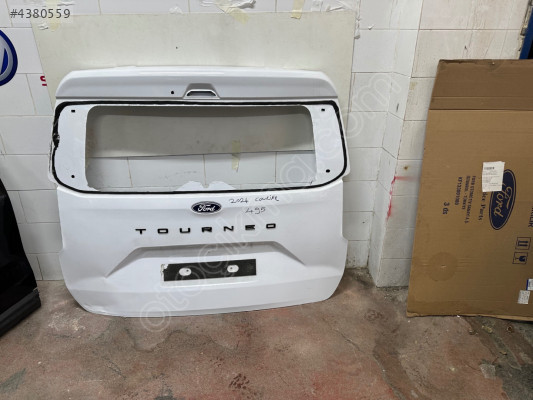 2024 sonrası Ford Courier arka bagaj kapağı