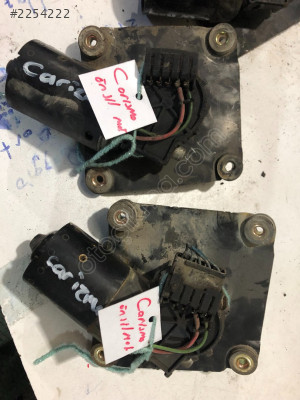 Mitsubishi Carisma Ön Cam Silecek Motoru