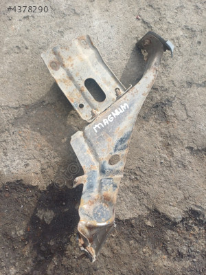 Mitsibişhi L200 tanpon braketi