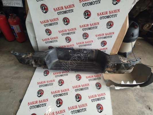 2006-2007 Toyota Hilux Modeli İçin Arka Tampon Parçası
