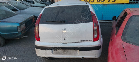Tata indica bagaj kapağı