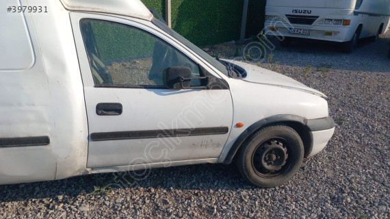 Opel Combo sağ ön kapı