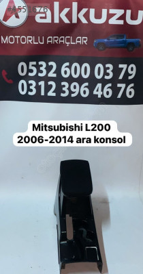 MİTSUBİSHİ L200 2006-2014 ARA KONSOL                  (XS2302S26)